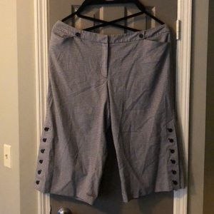 Women’s Capris - Size 22w - Lane Bryant